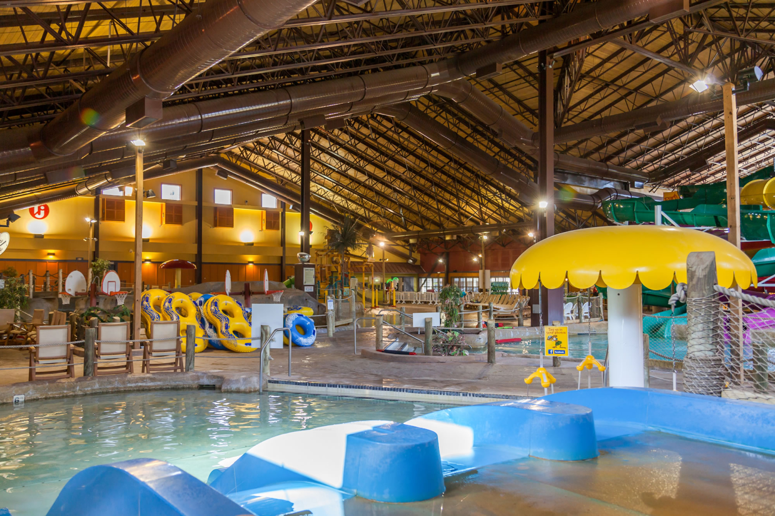 Kahuna Laguna Water Park – North Conway Water Slides and Wave Pool